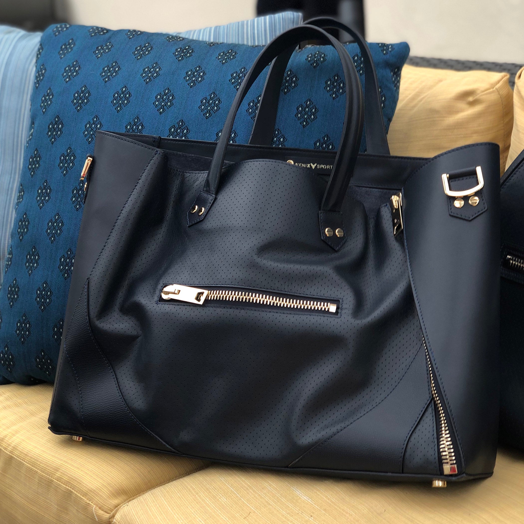 Major Bag (Navy Leather / Gold Hardware)