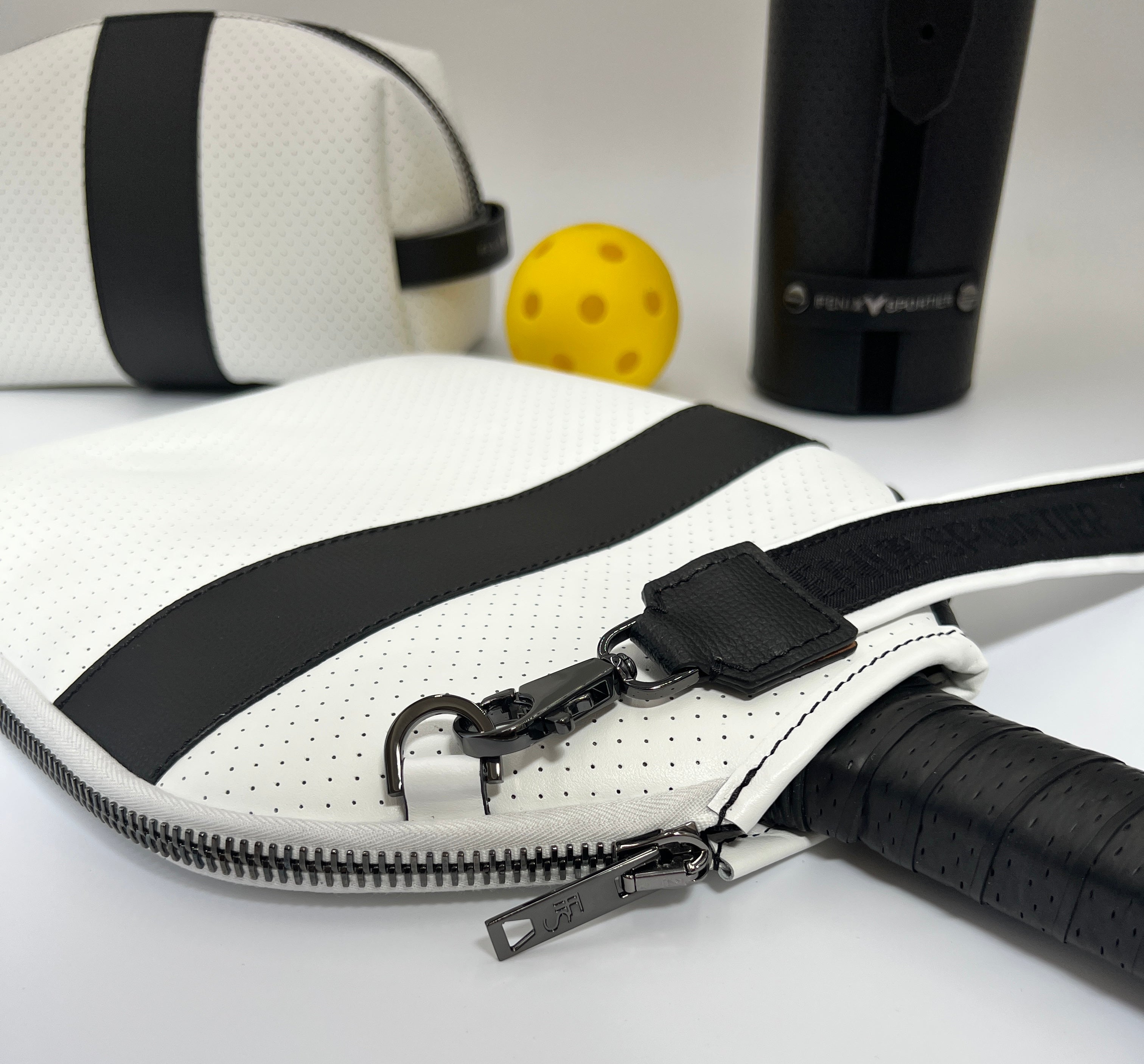 “The Addict” Pickleball Bag - White/Black