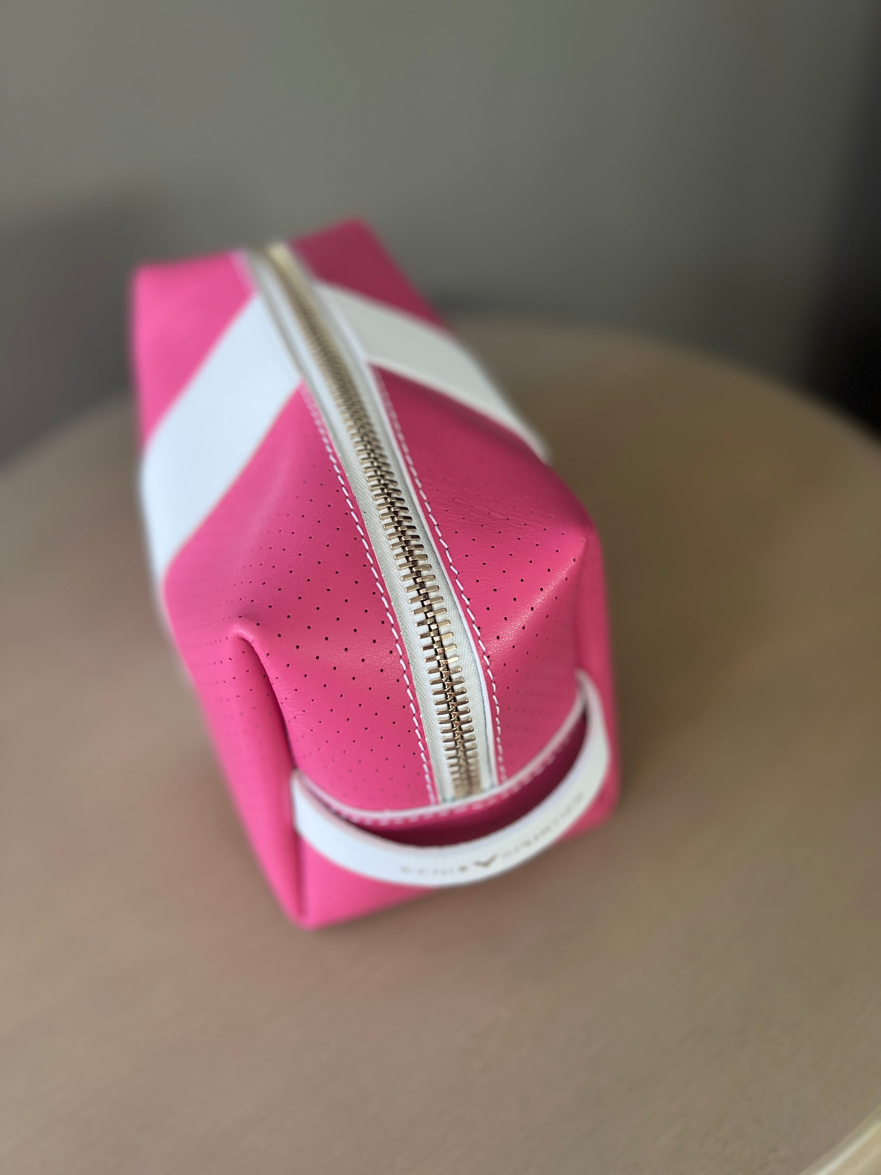 24/7 Bag - Fuchsia/White w/Gold